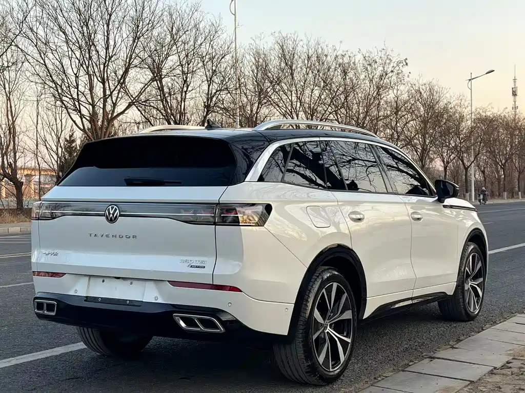 Volkswagen Lantu 2023 380TSI AWD R-Line Edition 2023 - thumbnail 4