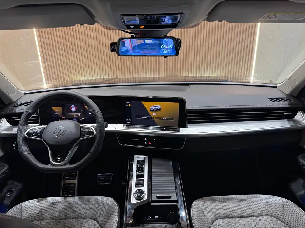Volkswagen Lantu 2023 380TSI AWD R-Line Touring Edition 2023 - thumbnail 7