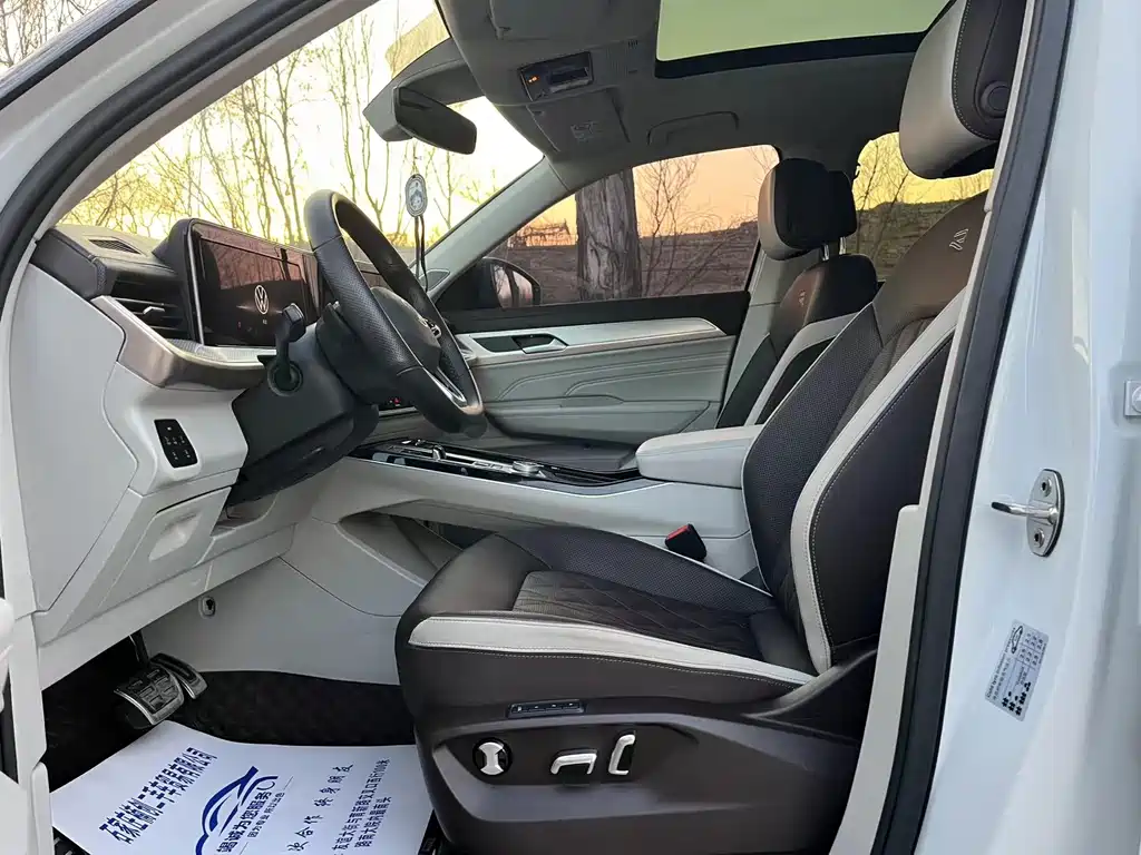 Volkswagen Lantu 2023 380TSI AWD R-Line Edition 2023 - thumbnail 8