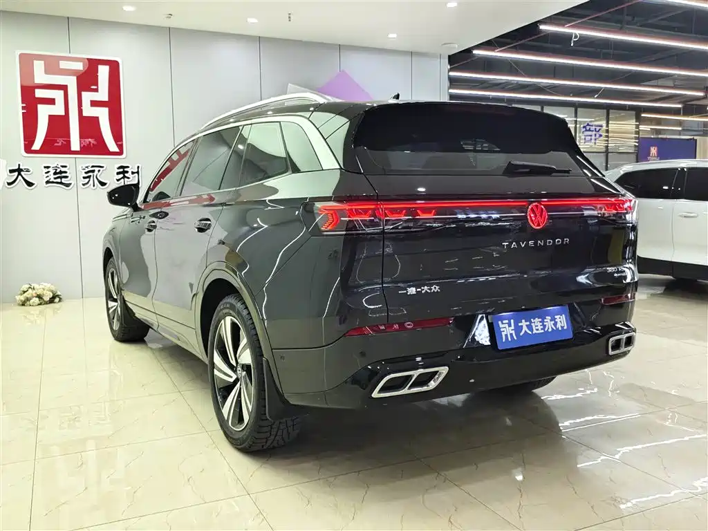 Volkswagen Lantu 2023 380TSI AWD R-Line Touring Edition 2023 - thumbnail 4