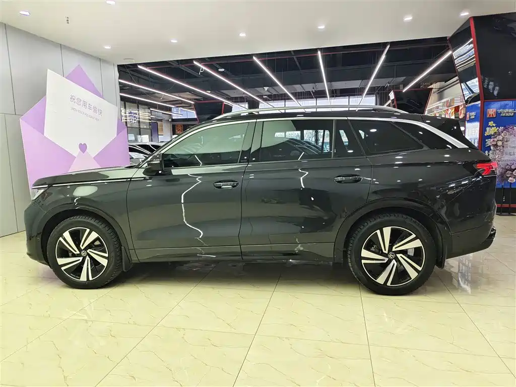 Volkswagen Lantu 2023 380TSI AWD R-Line Touring Edition 2023 - thumbnail 7