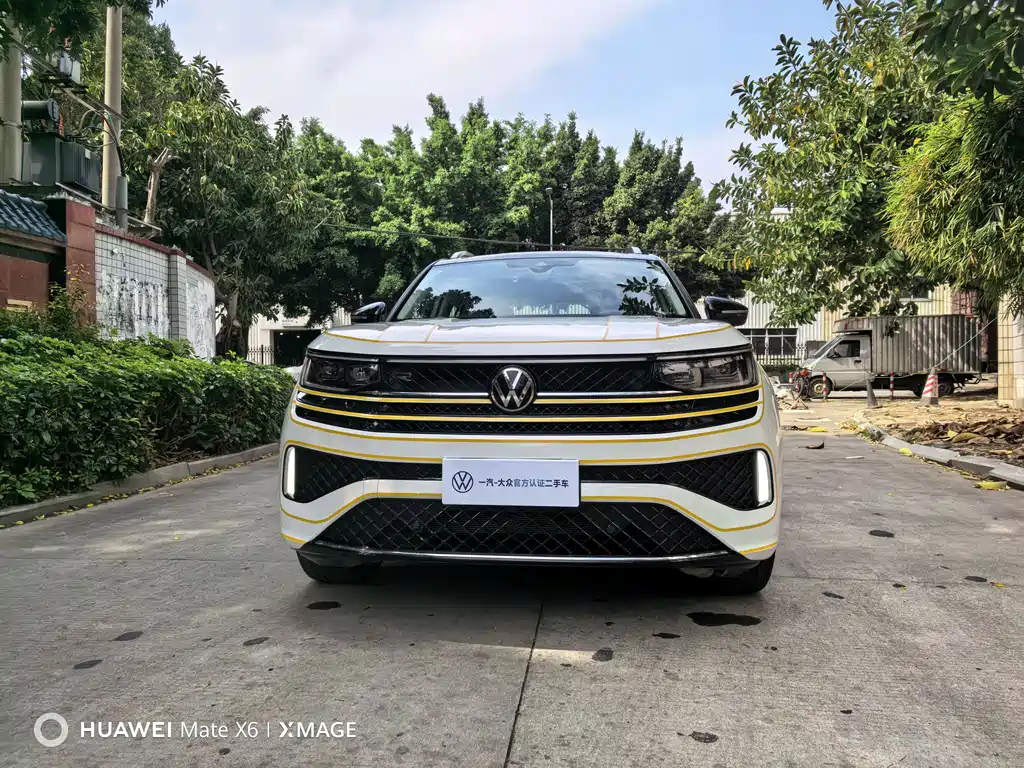 Volkswagen Lantu 2023 380TSI AWD R-Line Touring Edition 2023 - thumbnail 2
