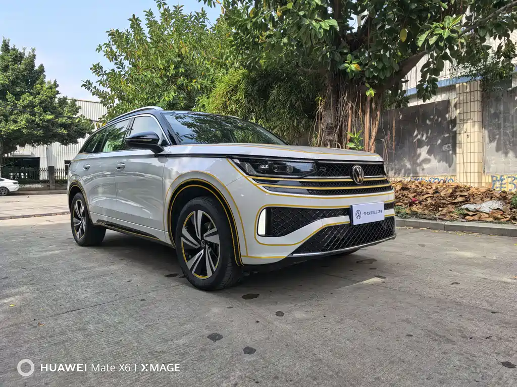 Volkswagen Lantu 2023 380TSI AWD R-Line Touring Edition 2023 - thumbnail 3
