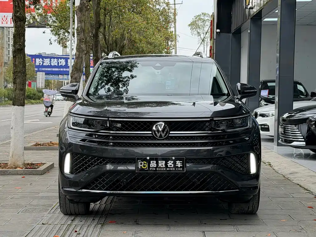 Volkswagen Lantu 2023 380TSI AWD R-Line Touring Edition 2023 - thumbnail 2