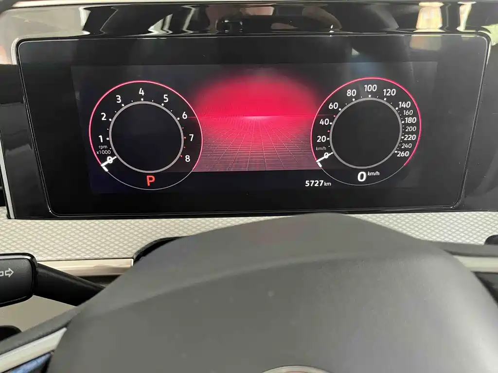 Volkswagen Lantu 2023 380TSI AWD R-Line Touring Edition 2023 - thumbnail 5