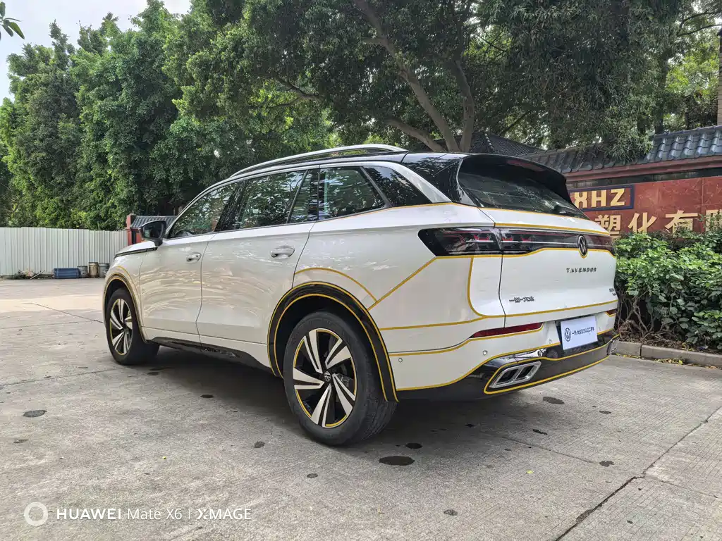 Volkswagen Lantu 2023 380TSI AWD R-Line Touring Edition 2023 - thumbnail 13
