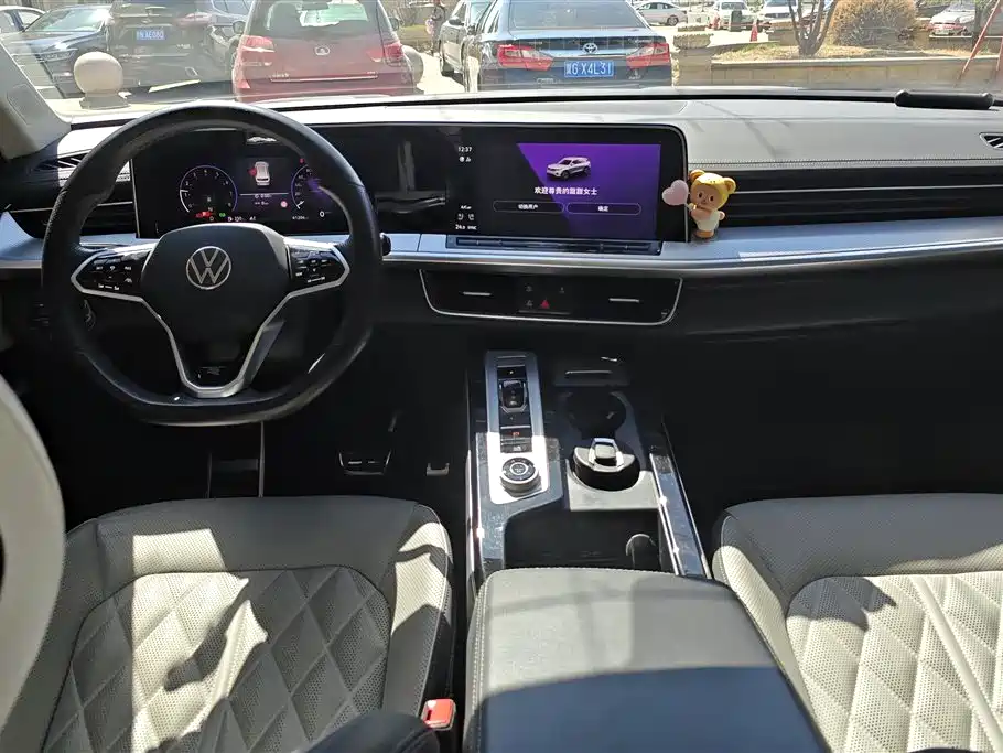 Volkswagen Lantu 2023 380TSI AWD R-Line Touring Edition 2023 - thumbnail 11