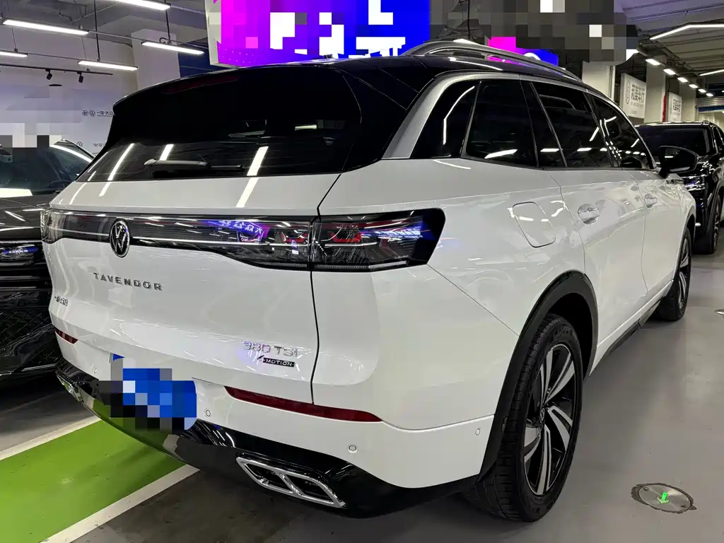 Volkswagen Lantu 2023 380TSI AWD R-Line Touring Edition 2023 - thumbnail 4