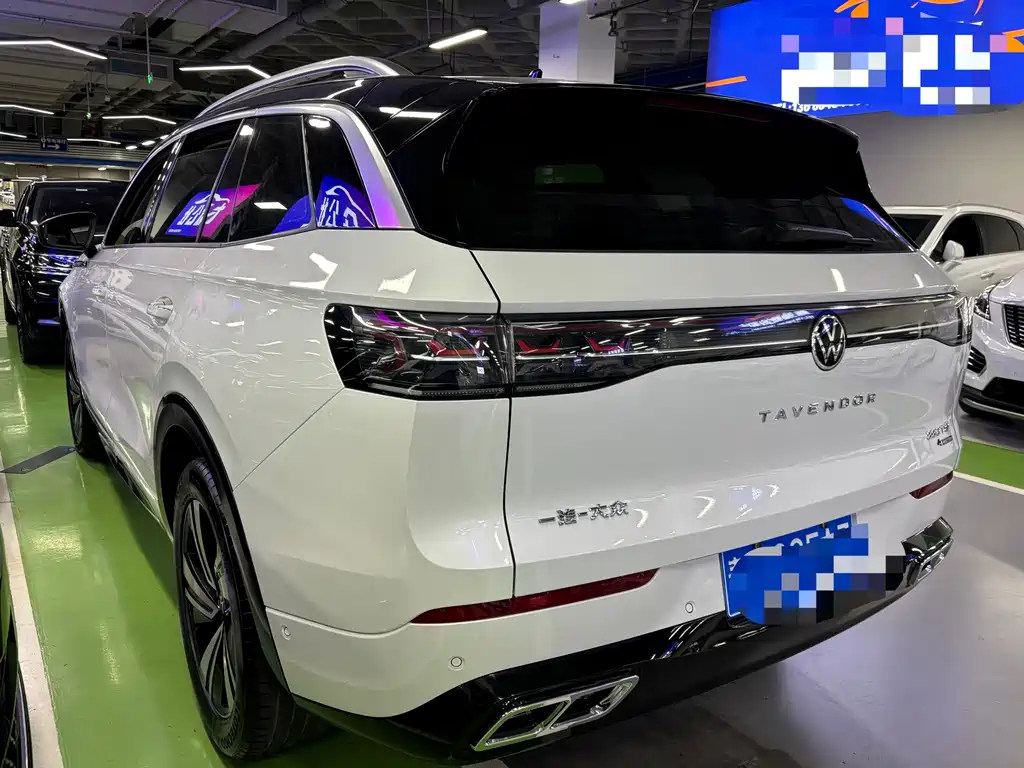 Volkswagen Lantu 2023 380TSI AWD R-Line Touring Edition 2023 - thumbnail 6