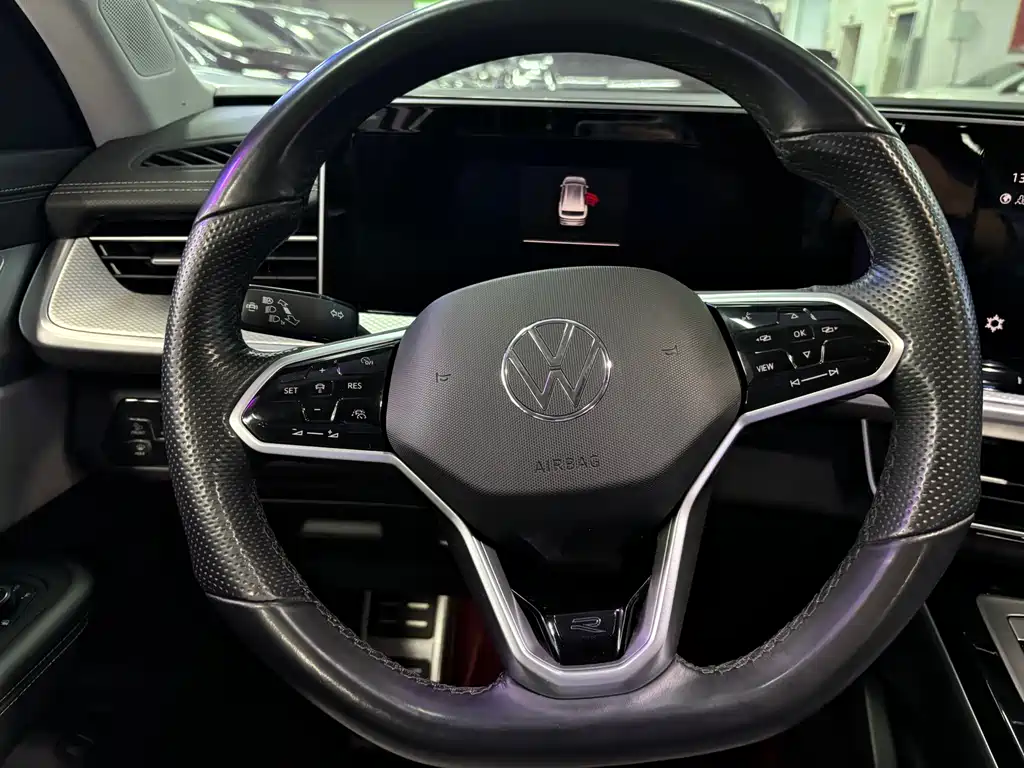 Volkswagen Lantu 2023 380TSI AWD R-Line Touring Edition 2023 - thumbnail 12