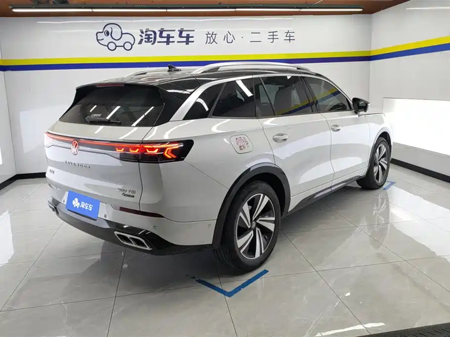 Volkswagen Lantu 2023 380TSI AWD R-Line Touring Edition 2023 - thumbnail 3