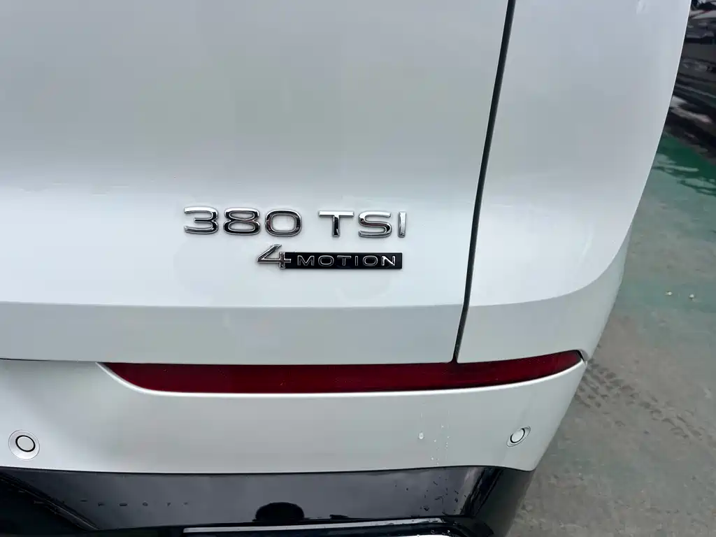 Volkswagen Lantu 2023 380TSI AWD R-Line First Edition 2023 - thumbnail 9