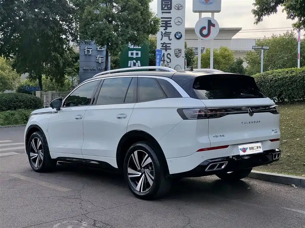 Volkswagen Lantu 2023 380TSI AWD R-Line Touring Edition 2023 - thumbnail 4