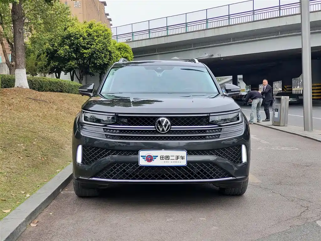 Volkswagen Lantu 2023 380TSI AWD R-Line Touring Edition 2023 - thumbnail 2