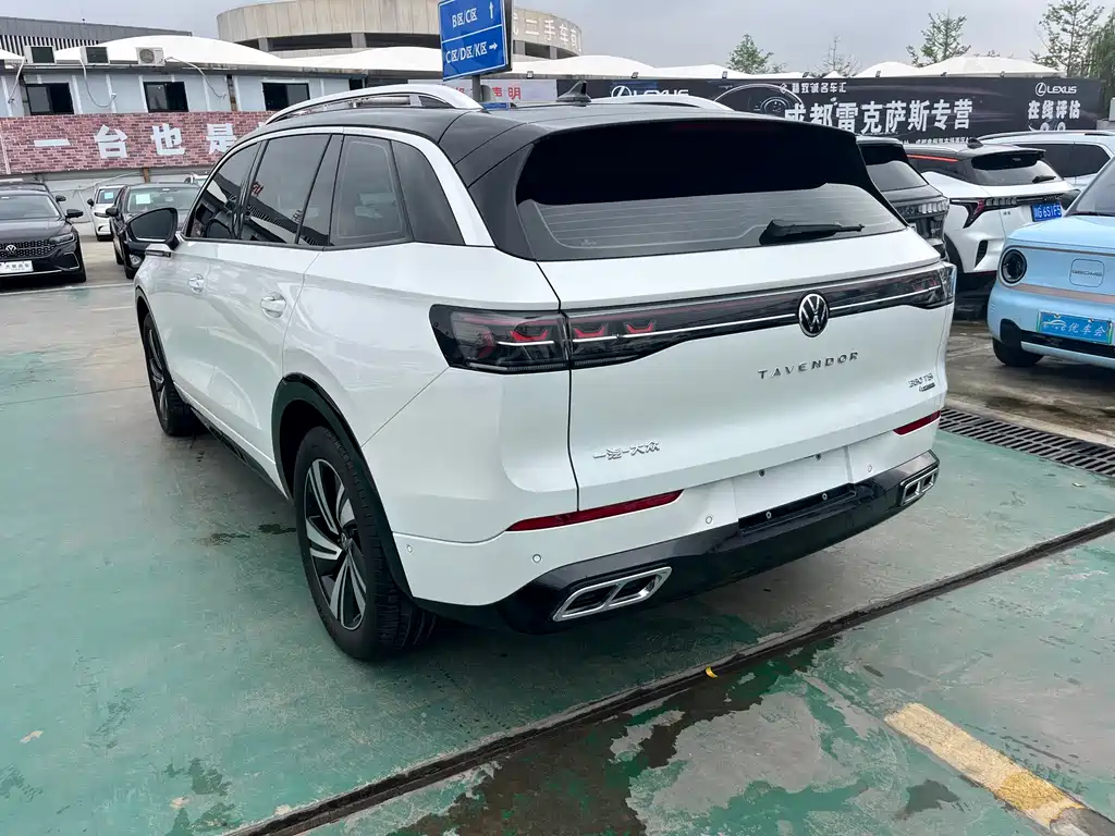 Volkswagen Lantu 2023 380TSI AWD R-Line First Edition 2023 - thumbnail 12