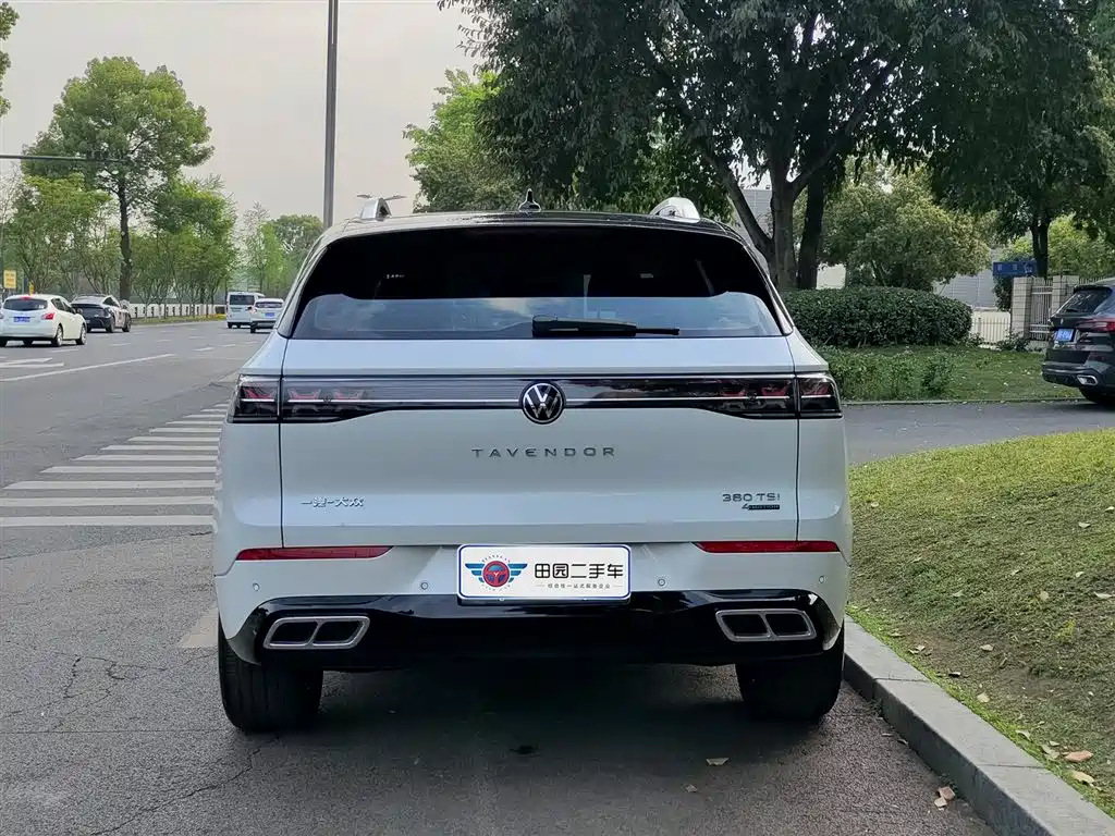 Volkswagen Lantu 2023 380TSI AWD R-Line Touring Edition 2023 - thumbnail 5