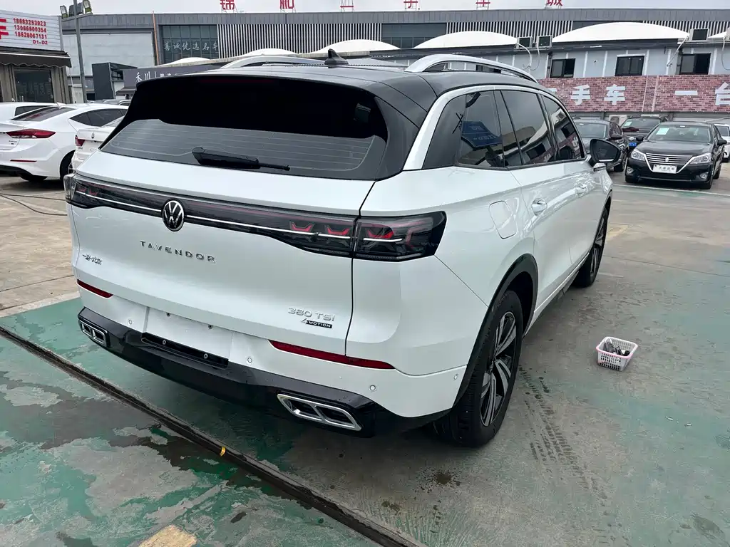 Volkswagen Lantu 2023 380TSI AWD R-Line First Edition 2023 - thumbnail 13