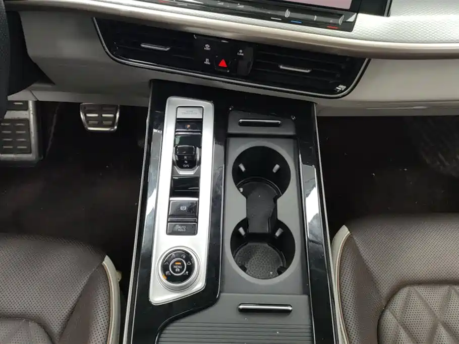 Volkswagen Lantu 2023 380TSI AWD R-Line Touring Edition 2023 - thumbnail 14
