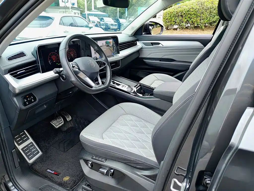 Volkswagen Lantu 2023 380TSI AWD R-Line Touring Edition 2023 - thumbnail 7
