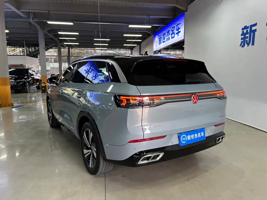 Volkswagen Lantu 2023 380TSI AWD R-Line Touring Edition 2023 - thumbnail 12