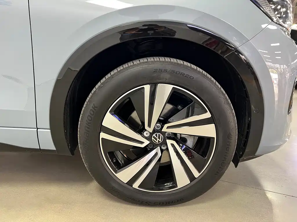 Volkswagen Lantu 2023 380TSI AWD R-Line Touring Edition 2023 - thumbnail 15