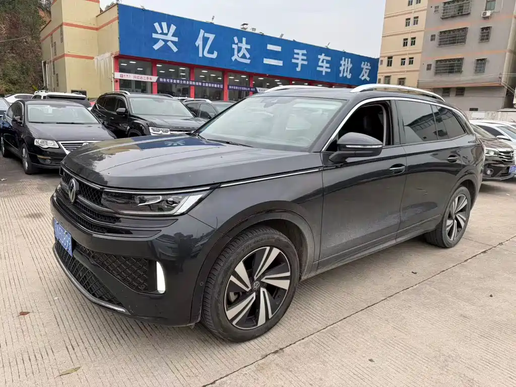 Volkswagen Lantu 2023 380TSI AWD R-Line Touring Edition 2023 - thumbnail 2