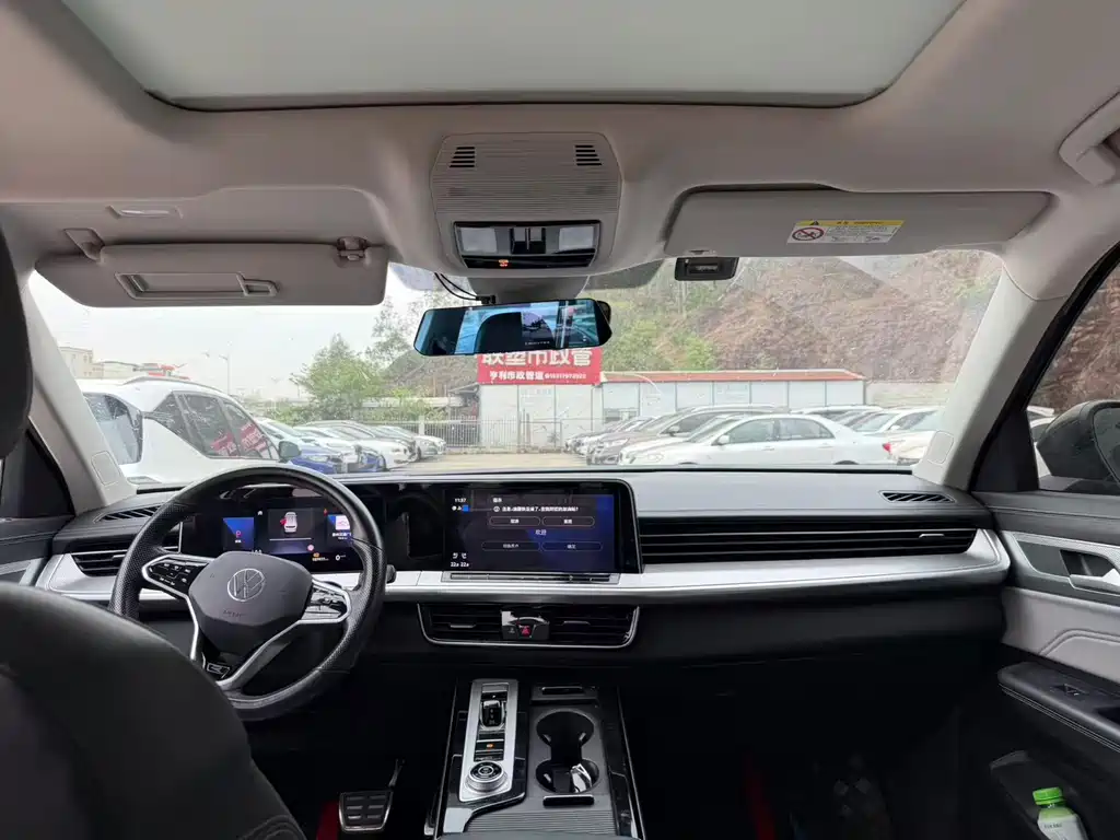 Volkswagen Lantu 2023 380TSI AWD R-Line Touring Edition 2023 - thumbnail 6