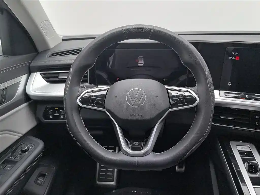 Volkswagen Lantu 2023 380TSI AWD R-Line Touring Edition 2023 - thumbnail 11