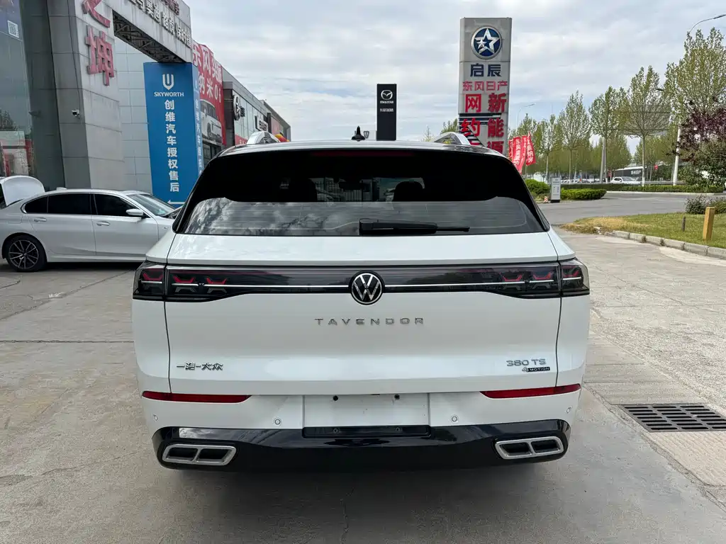 Volkswagen Lantu 2023 380TSI AWD R-Line Touring Edition 2023 - thumbnail 12