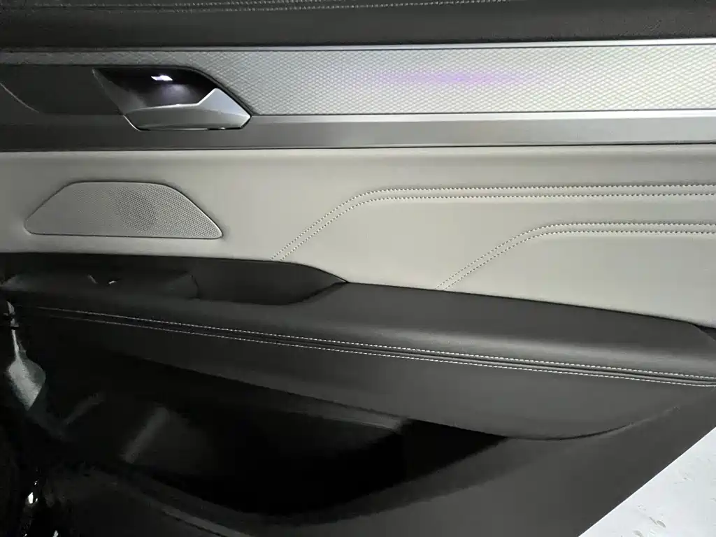 Volkswagen Lantu 2023 380TSI AWD R-Line Touring Edition 2024 - thumbnail 13