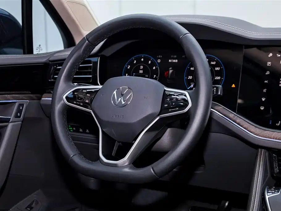 Volkswagen Touareg 2025 2.0TSI Shadow Edition 2025 - thumbnail 7