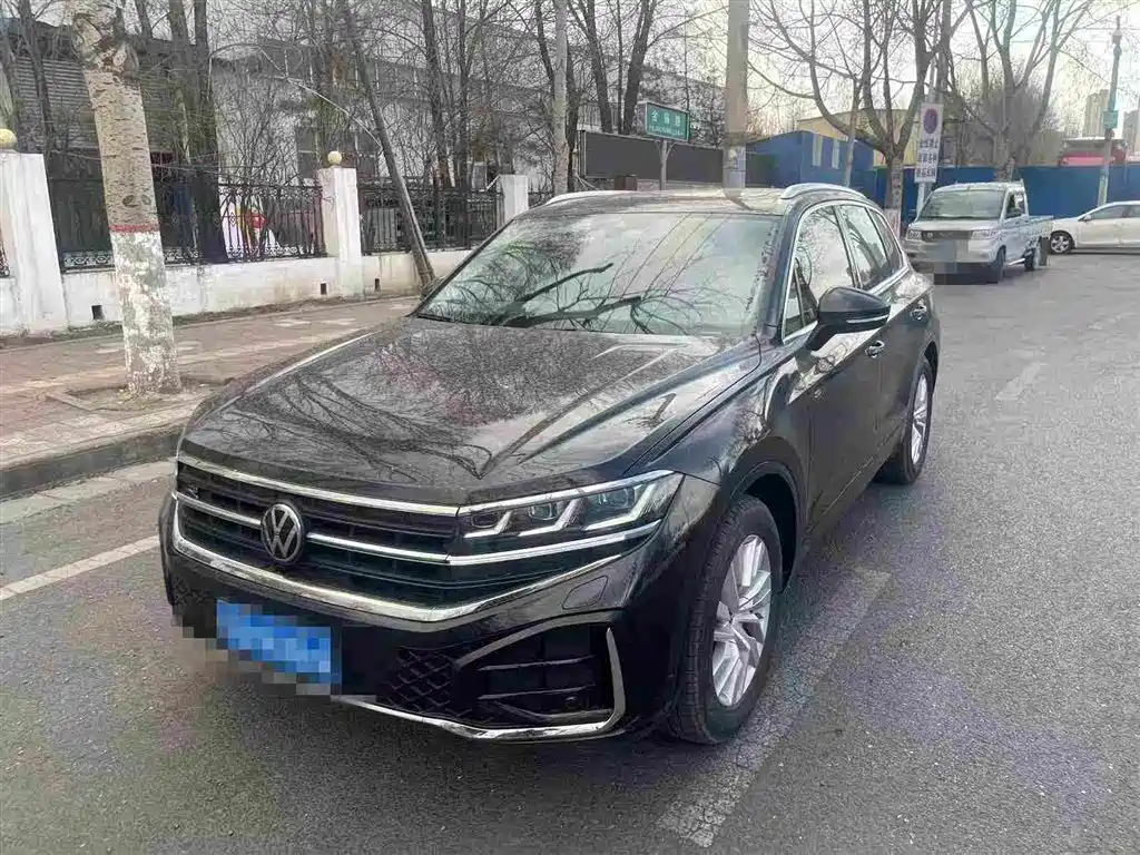 Volkswagen Touareg 2025 2.0TSI Shadow Edition 2025