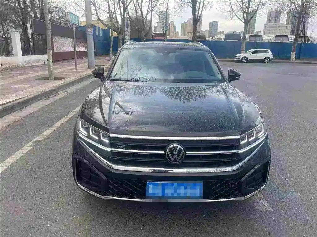 Volkswagen Touareg 2025 2.0TSI Shadow Edition 2025 - thumbnail 2