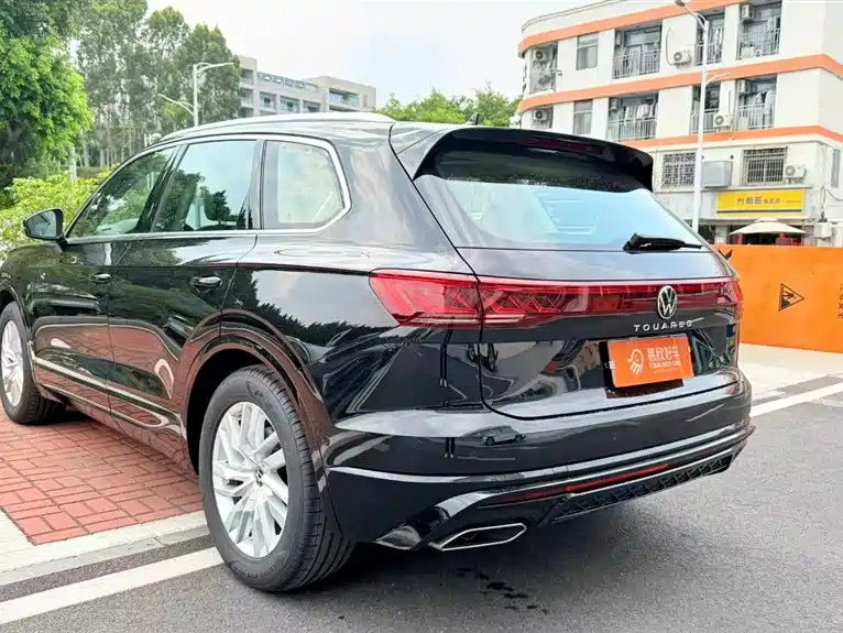 Volkswagen Touareg 2025 2.0TSI Shadow Edition 2025 - thumbnail 4