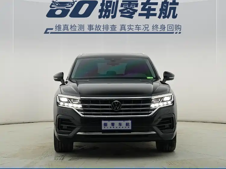 Volkswagen Touareg 2023 3.0TSI R-Line Sport Package 2024 - thumbnail 2