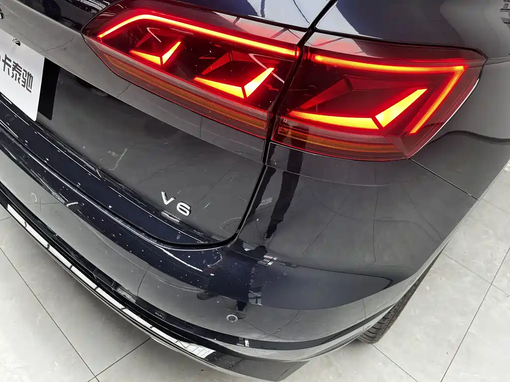 Volkswagen Touareg 2023 3.0TSI R-Line Black Sport Package 2023 - thumbnail 13