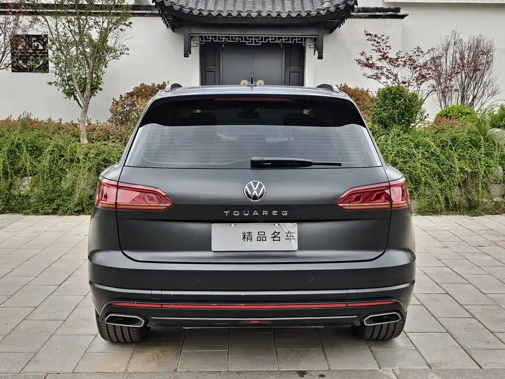 Volkswagen Touareg 2023 3.0TSI R-Line Black Sport Package 2024 - thumbnail 5