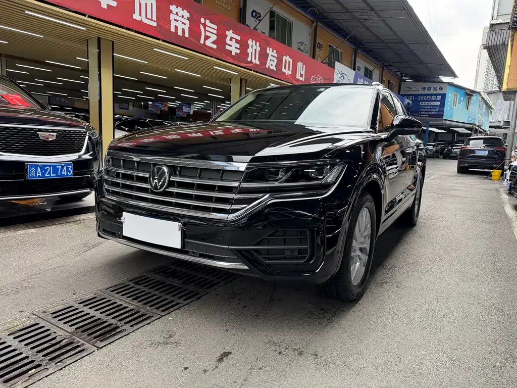 Volkswagen Touareg 2023 2.0TSI R-Line 2024