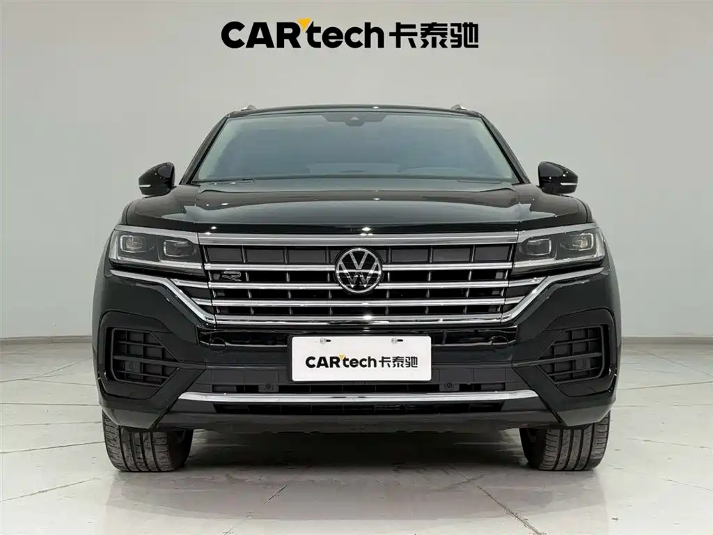 Volkswagen Touareg 2023 2.0TSI R-Line 2024 - thumbnail 3