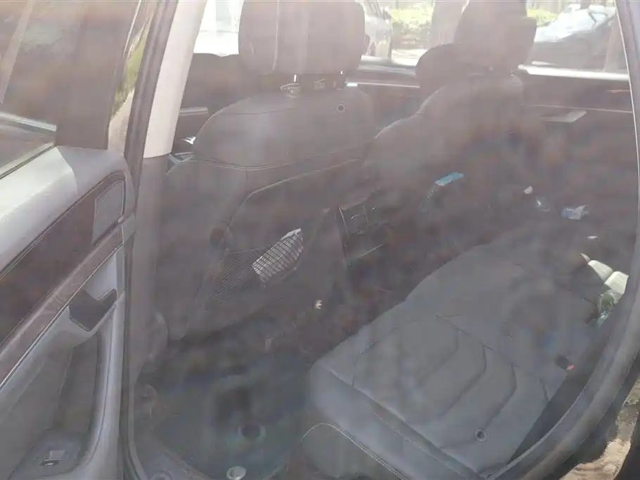 Volkswagen Touareg 2023 3.0TSI Rui Xiang Edition Classic Sport Package 2024 - thumbnail 11