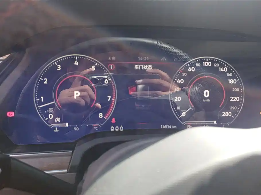 Volkswagen Touareg 2023 3.0TSI Rui Xiang Edition Classic Sport Package 2024 - thumbnail 14