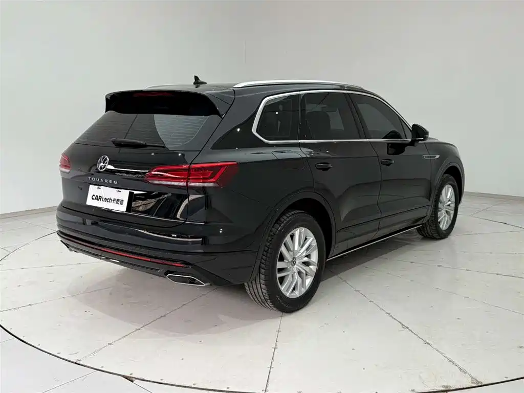 Volkswagen Touareg 2023 2.0TSI R-Line 2024 - thumbnail 8