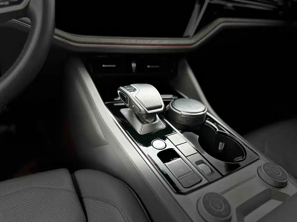Volkswagen Touareg 2023 2.0TSI R-Line 2022 - thumbnail 13