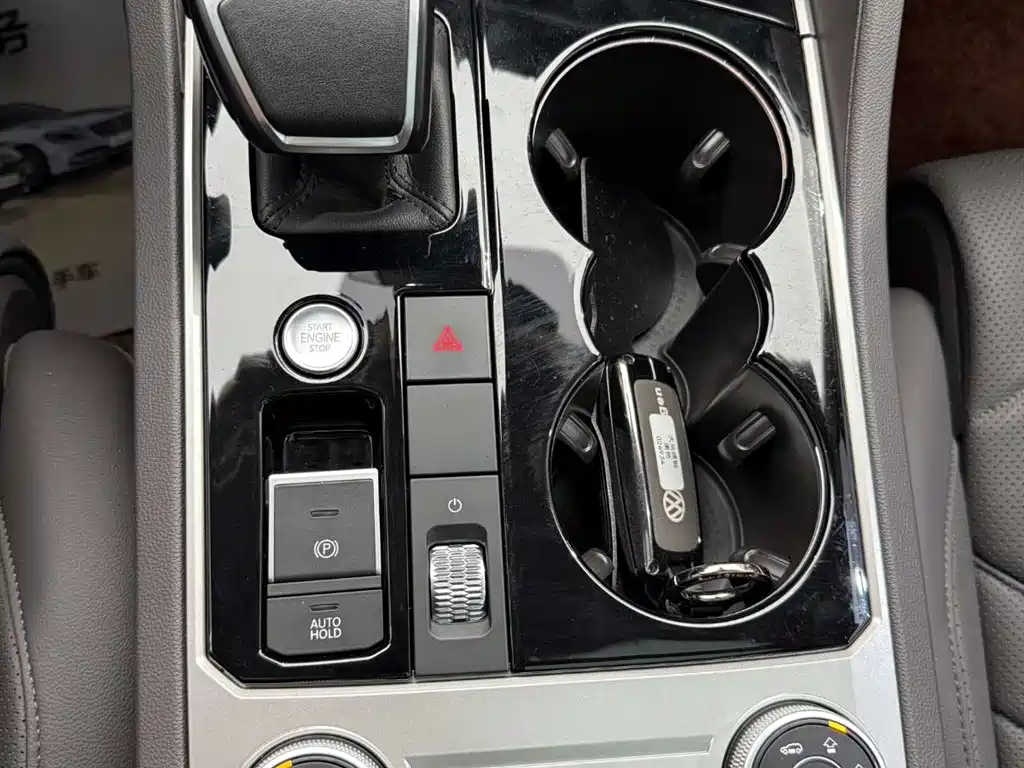 Volkswagen Touareg 2023 2.0TSI R-Line 2024 - thumbnail 22