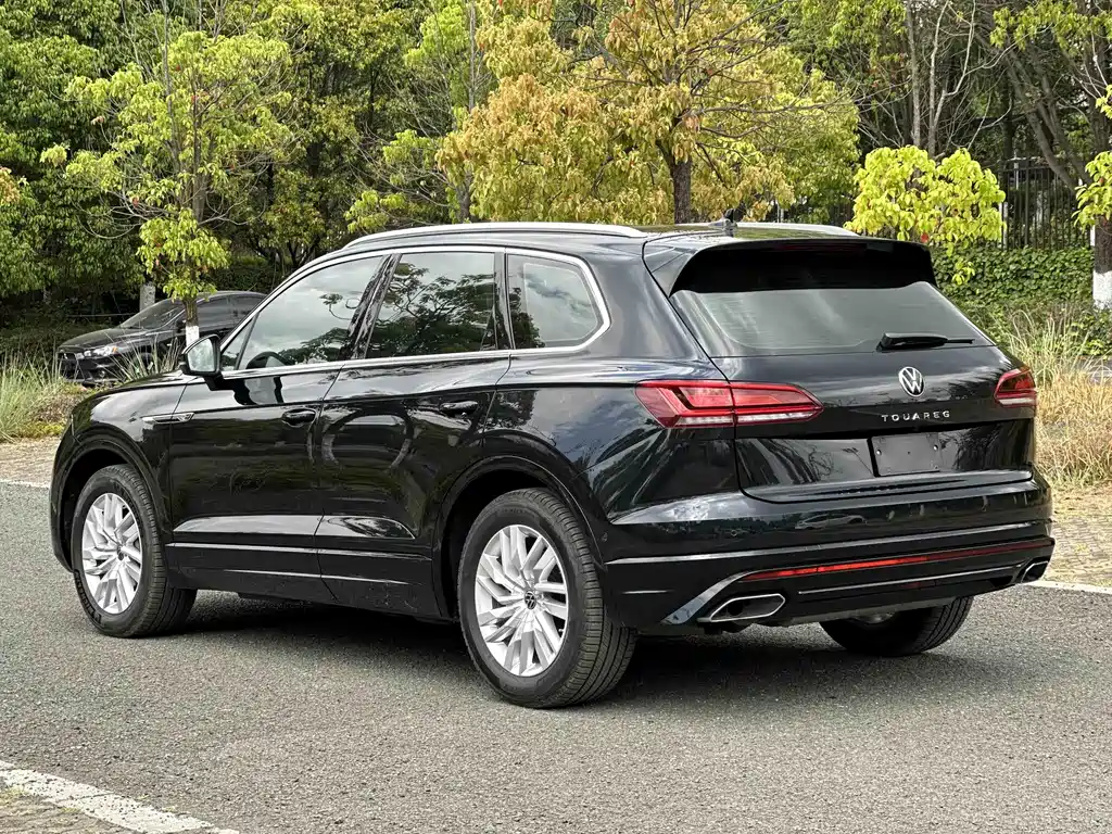 Volkswagen Touareg 2023 2.0TSI R-Line 2022 - thumbnail 24