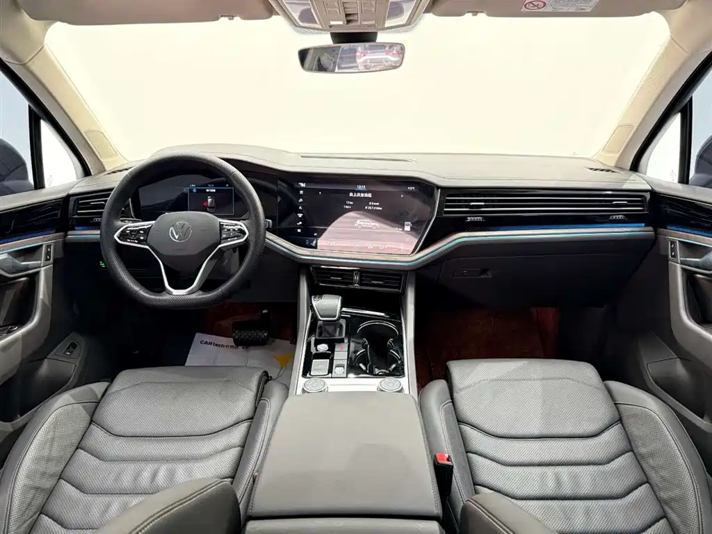 Volkswagen Touareg 2023 2.0TSI R-Line 2024 - thumbnail 24