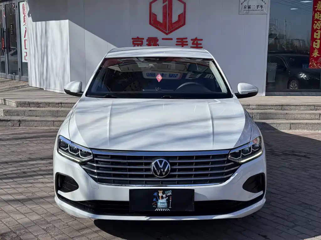 Volkswagen Lavida 2023 1.5L Automatic DEYI Edition 2022 - thumbnail 2
