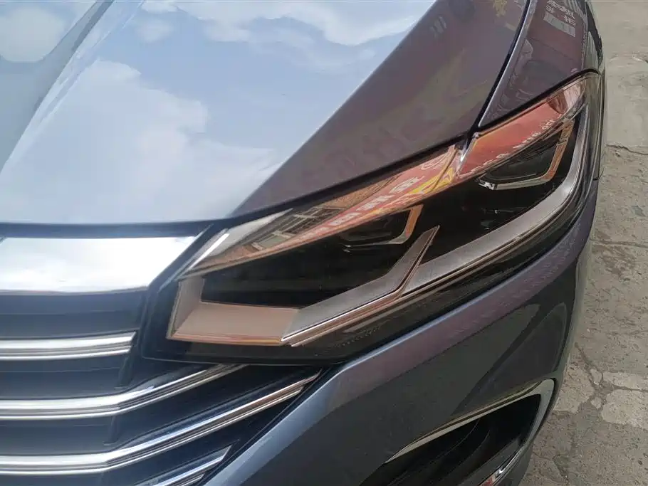 Volkswagen Lavida 2023 300TSI DSG Starry Sky Full Edition 2023 - thumbnail 5