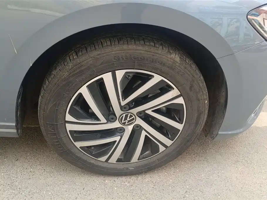 Volkswagen Lavida 2023 300TSI DSG Starry Sky Full Edition 2023 - thumbnail 6