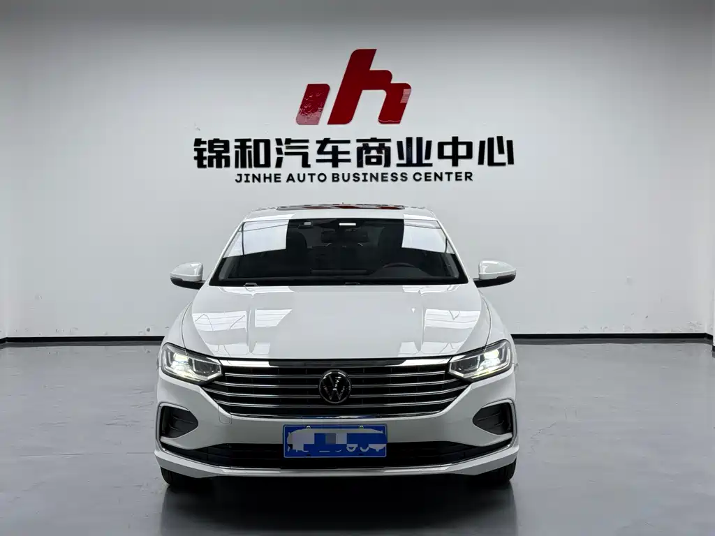 Volkswagen Lavida 2023 1.5L Automatic ManYi Edition 2022 - thumbnail 2